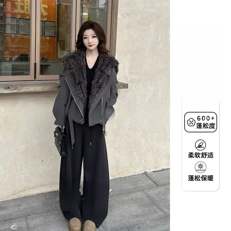 拉夏贝尔韩系短款派克服女2025冬季新款保暖显瘦连帽外套宽松上衣