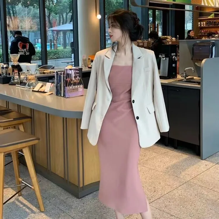 秋季爆款套装女2025新款法式时尚高级感西装外套吊带连衣裙两件套