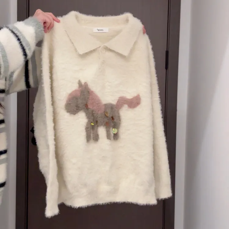 仿水貂绒小马亮片图案Polo领毛衣女宽松秋冬款设计感小众针织上衣