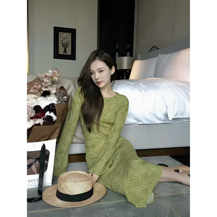 新品上新【绿野诗行】法式绿色复古气质印花长袖连衣裙