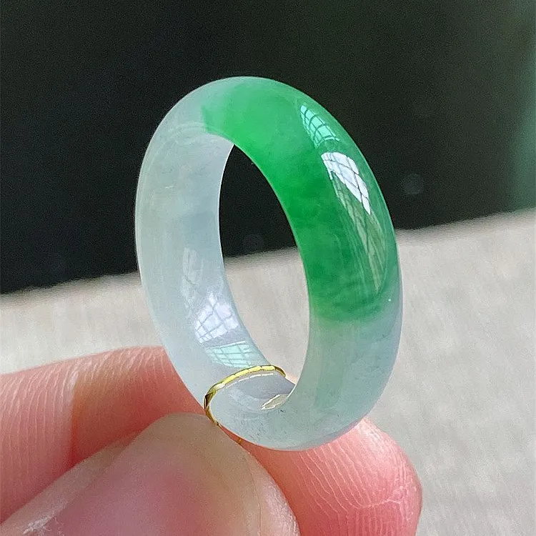 12号圈口冰润阳绿翡翠戒指 缅甸天然A货玉戒圈内径16.1mm