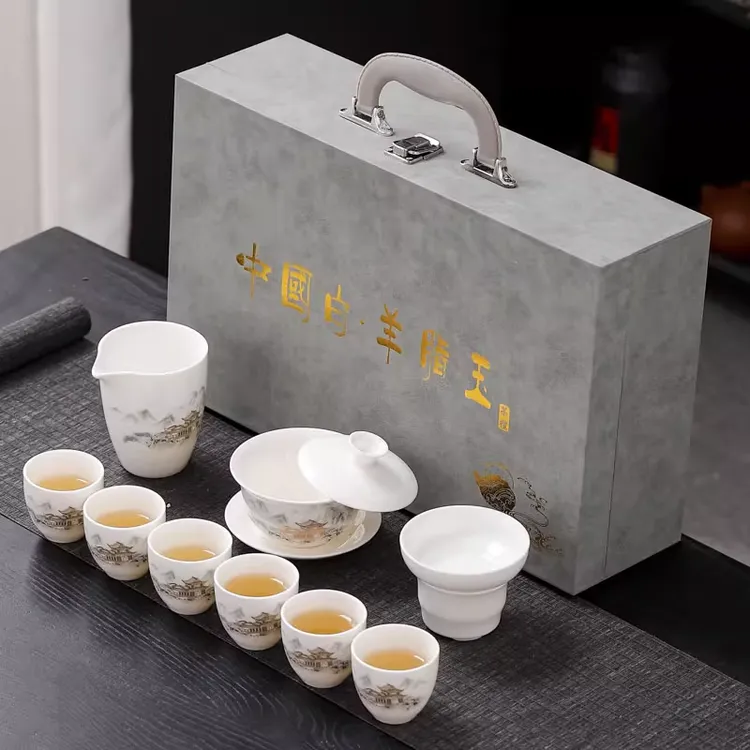 高山阁楼羊脂玉白瓷茶具套装含悬停盖碗茶杯适合家庭泡茶使用