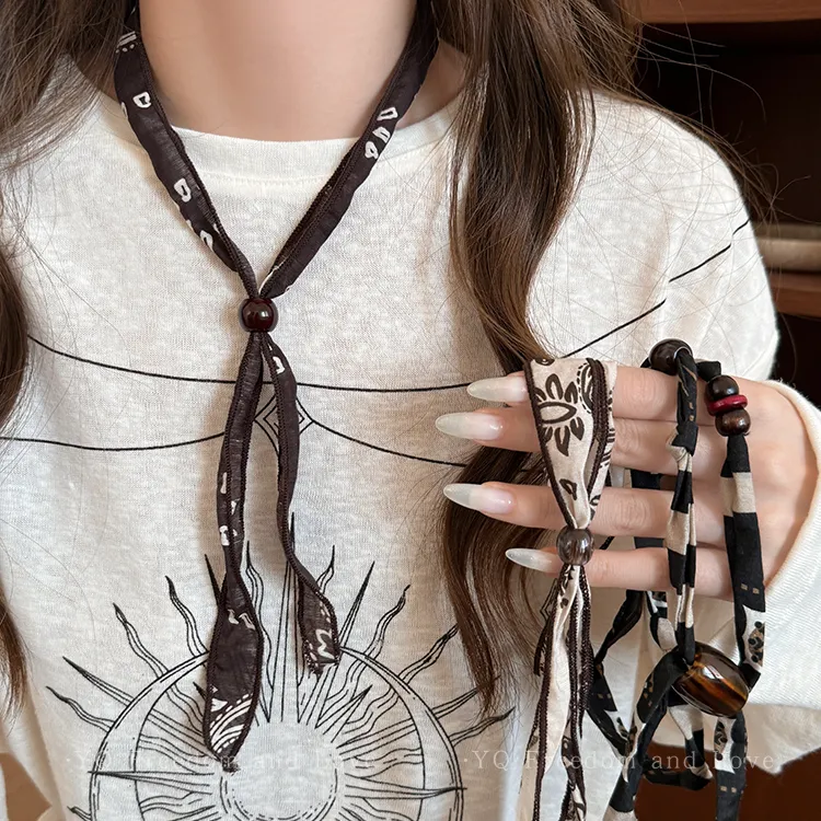 非金属布艺项链 咖色腰花果丝巾项链女独特设计感围脖毛衣链C152