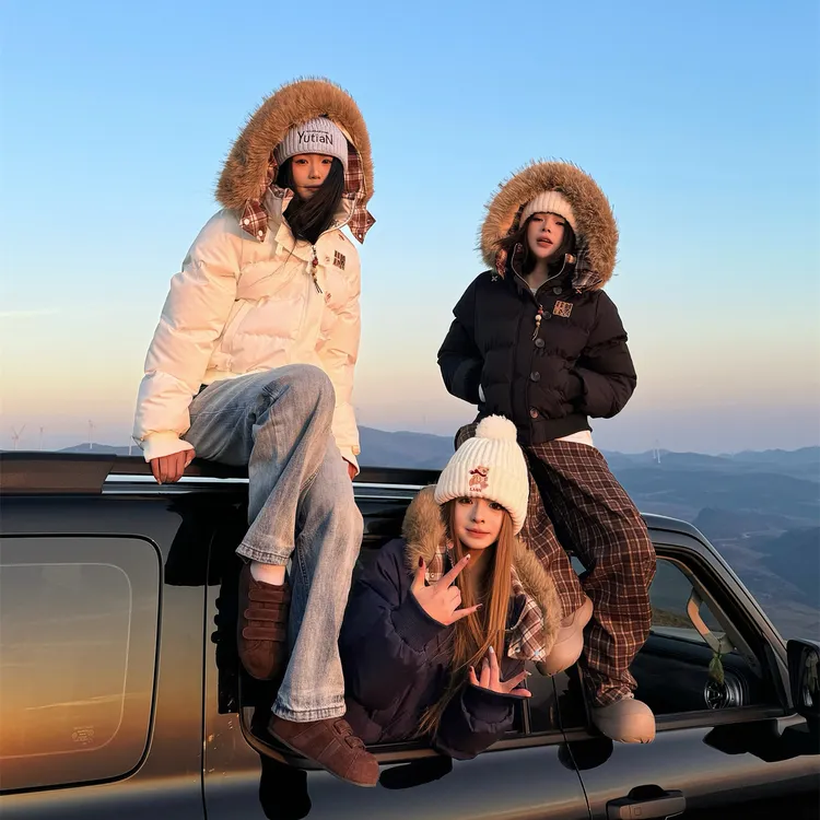 大毛领棉服女2025新款短款菲奥娜韩系棉衣加厚收腰显瘦冬装外套潮