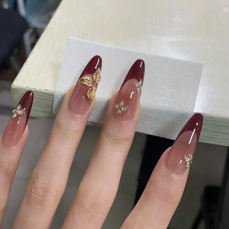 【红法金花】秋冬酒红碎钻法式美甲穿戴甲2025新款高级感手工穿戴甲