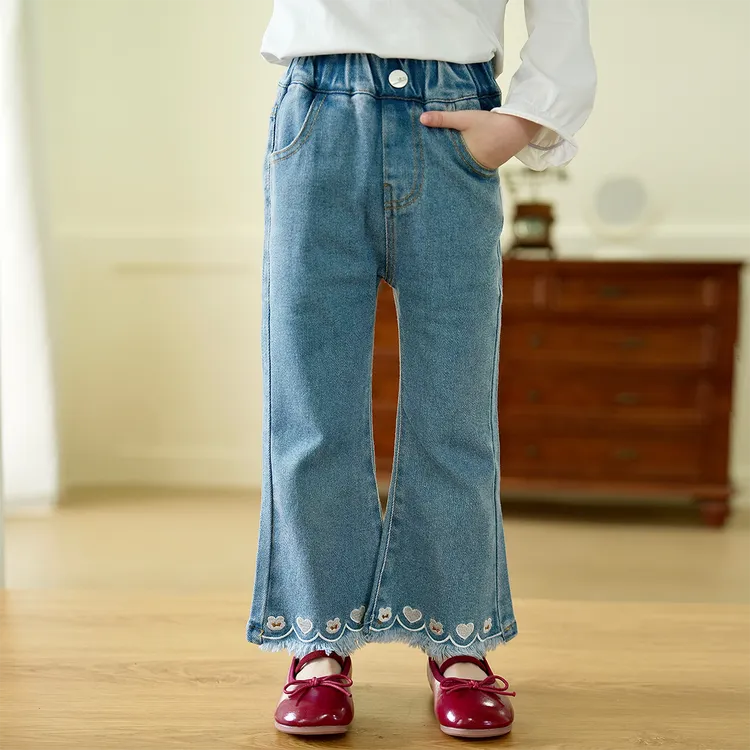 现货【爱心牛仔微喇裤】5612女童牛仔喇叭裤女宝百搭秋季儿童长裤