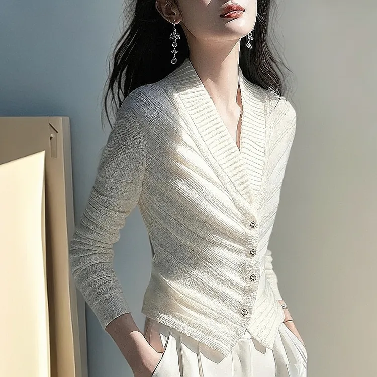 白色v领短款收腰开衫毛衣女早春显瘦修身上衣超好看高级感针织衫