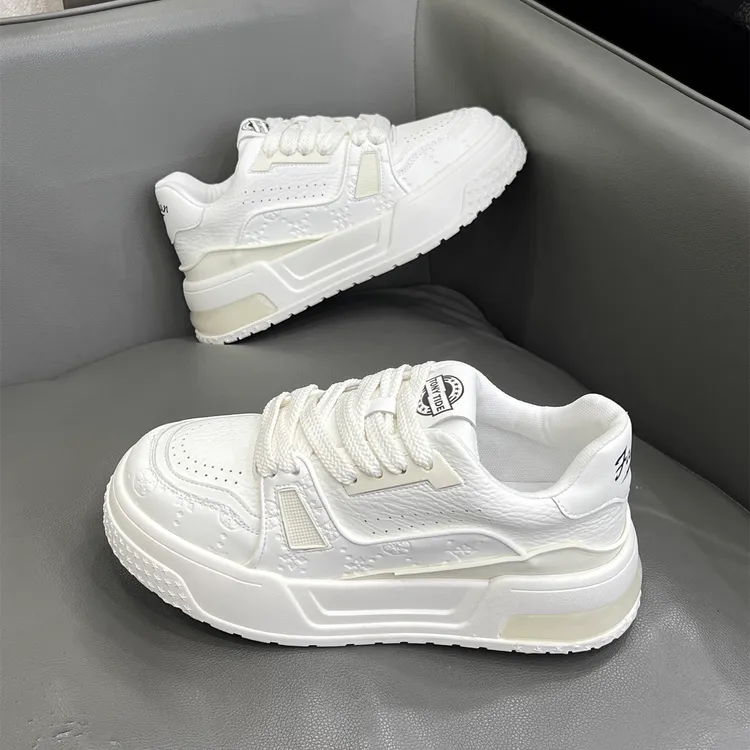 玛古芭潮流新款板鞋男款秋季透气舒适休闲百搭厚底增高韩版小白鞋