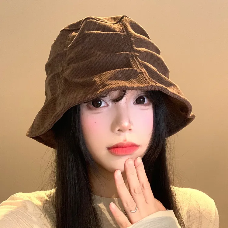 日系复古褶皱渔夫帽子女秋冬新款百搭休闲文艺显脸小遮阳防晒盆帽