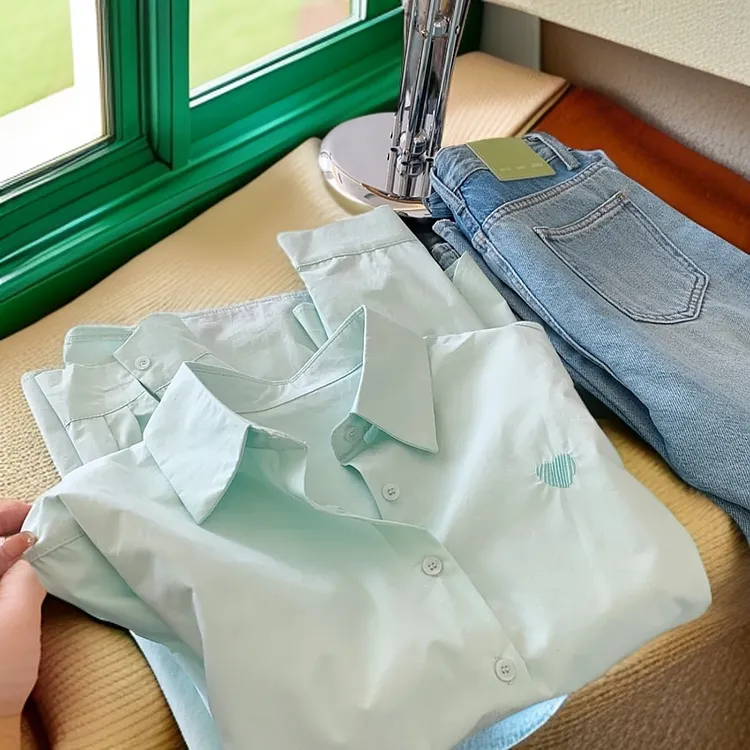 韩版绿色翻领长袖衬衫外套女春季新款高级感气质宽松显瘦百搭衬衣