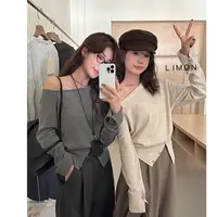 设计感早秋新款女装显瘦修身慵懒斜肩开衩下摆针织衫长袖纯色上衣
