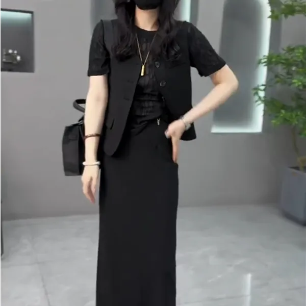 2025春夏新款气质网红时尚休闲显瘦洋气短袖三件套女