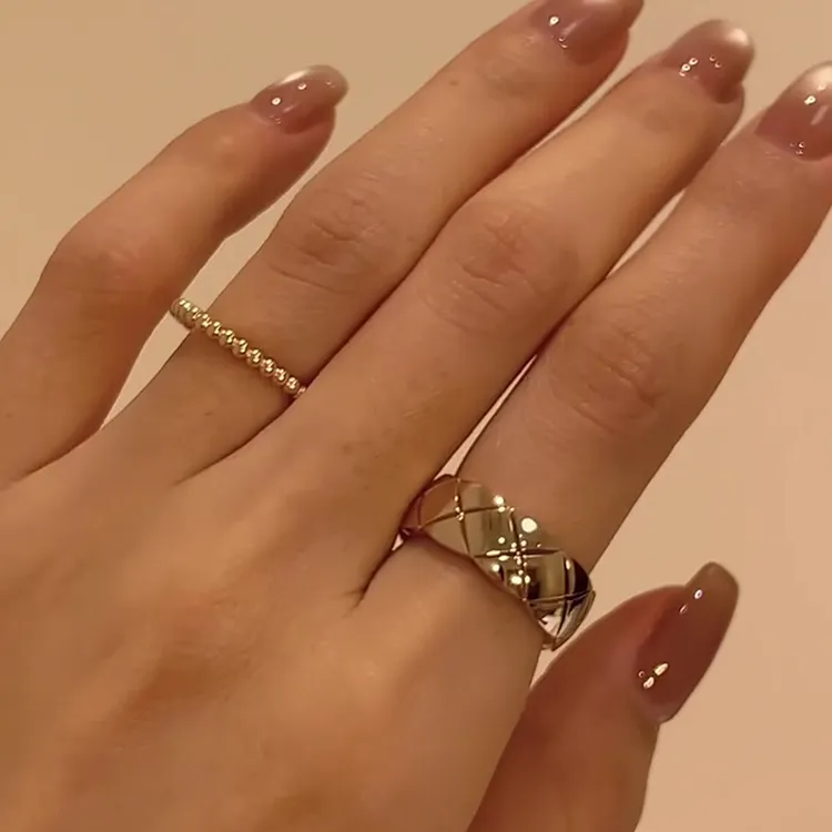 铜合金戒指 中古小香风菱格纹戒指复古简约设计感高级感食指戒女