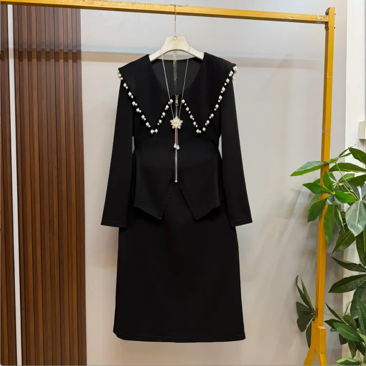 早秋新款时尚洋气披肩领纯色减龄收腰上衣十半身裙两件套套装