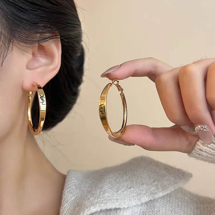 合金耳饰 高级感大圈圈耳环女时尚气质欧美夸张大气耳圈金属耳饰