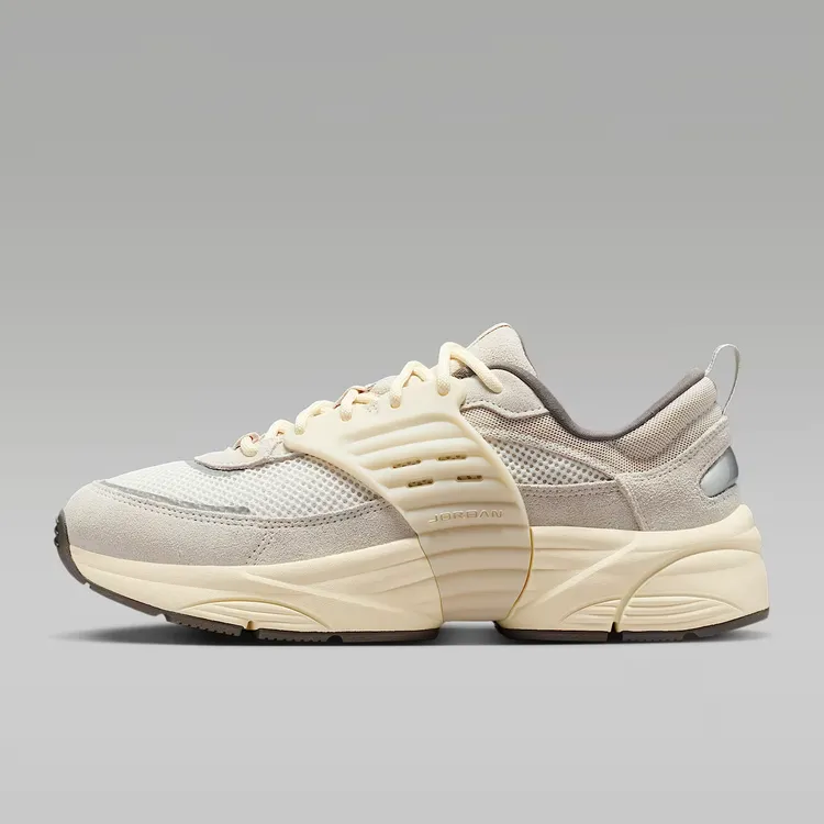 耐克(NIKE)男子Jordan Trunner O/S黑色漫游飞翼运动鞋IB3722-101