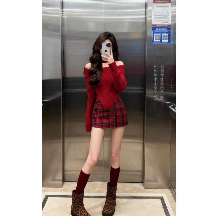 2026新年穿搭冬季红色针织一字肩毛衣连衣裙子两件套包臀短裙套装