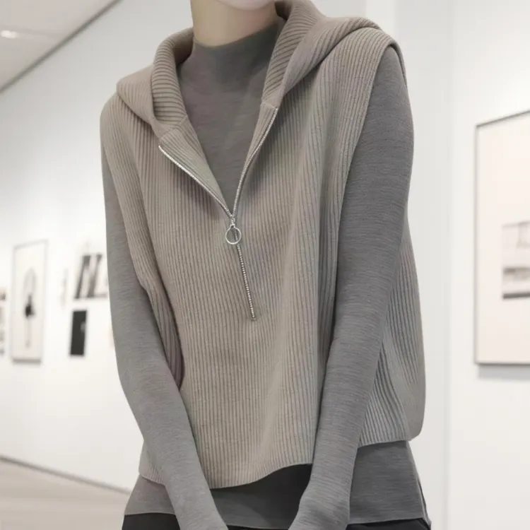 超有气质显瘦连帽针织马甲背心女秋冬季新款宽松休闲百搭长袖上衣