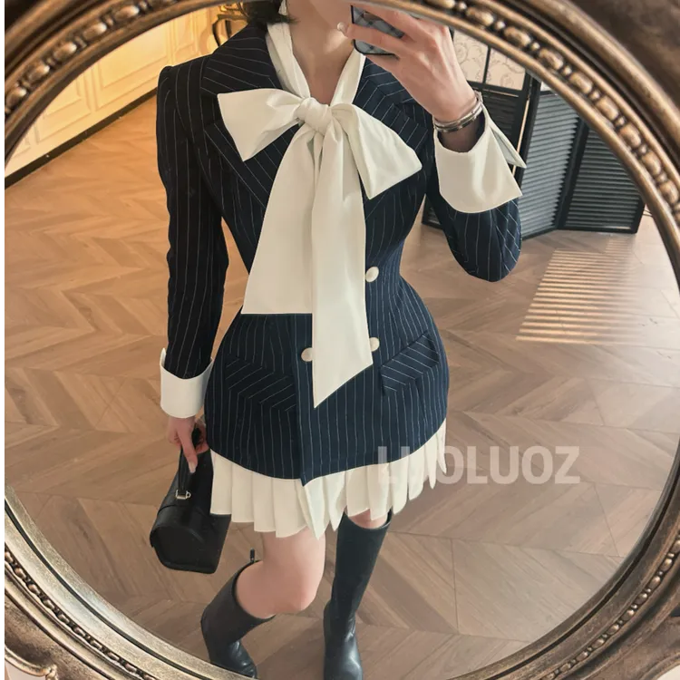 LUOLUOZ【玫瑰未眠】气质绝美秋季纽扣女神范收腰外套连衣裙JF980