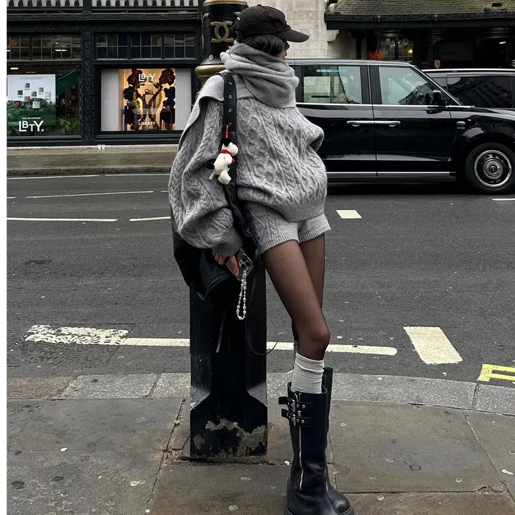 宽松型慵懒风休闲风针织毛针织衫高端时尚麻花毛衣短裤围巾三件套