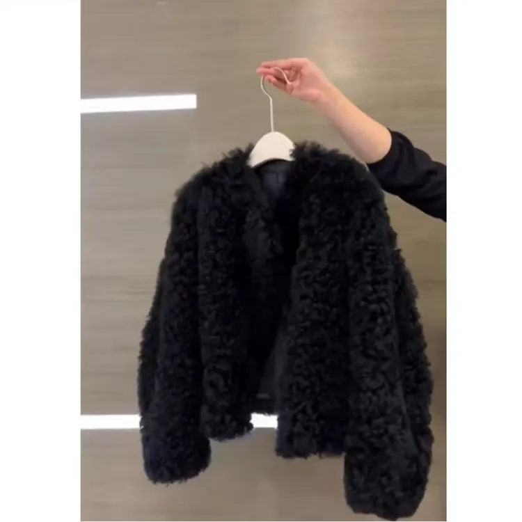 高级感超好看显瘦皮毛一体仿羊羔毛外套女2025冬季款大码毛毛上衣