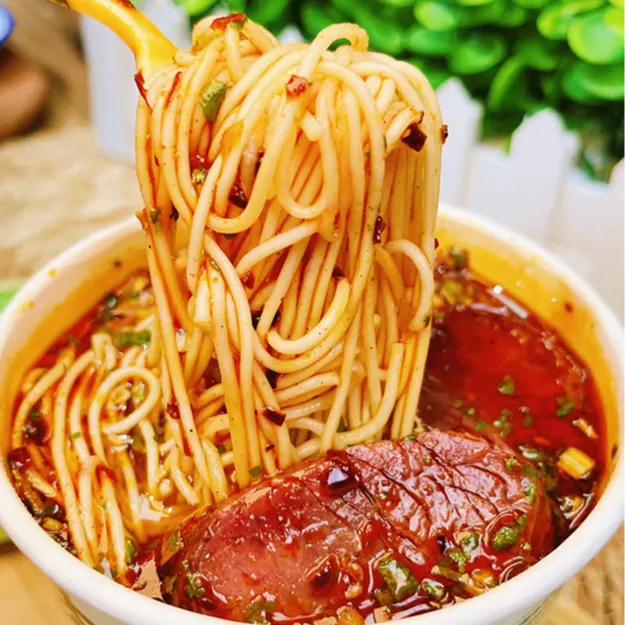 牛肉拉面速食美食地道风味正宗口感劲道爽滑（5桶装）