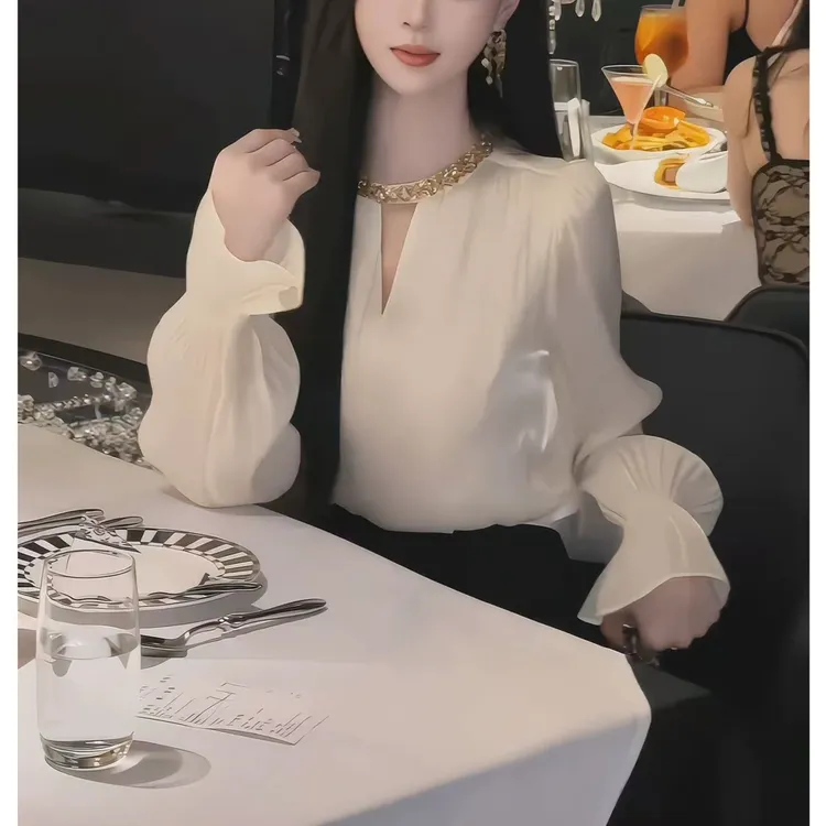法式名媛风套装女闪钻轻奢衬衫巨好看的两件套早秋新款气质半身裙