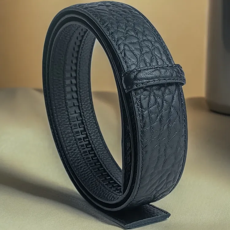 卖得很好的男士皮带3.4厘米不带头打孔皮带皮带男款皮带不带头