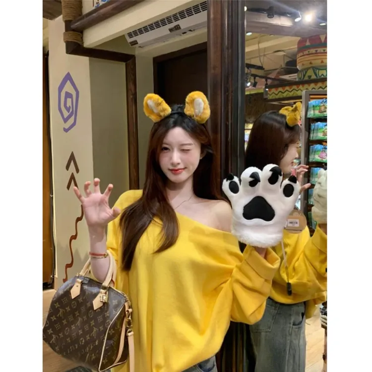 黄色斜肩长袖针织衫女春季韩系慵懒风宽松显瘦松弛感套头露肩上衣