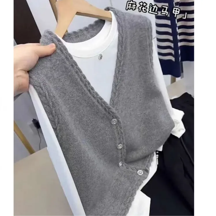 7501灰色V领针织马甲女2025秋季大码胖mm基础款时尚百搭显瘦背心