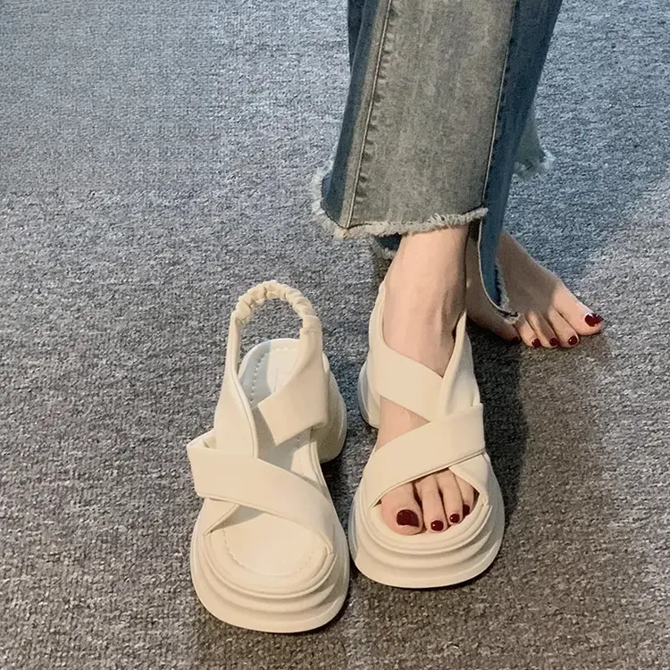 百搭凉鞋女士2025夏季新款外穿百搭配裙子爆款厚底高跟沙滩鞋子