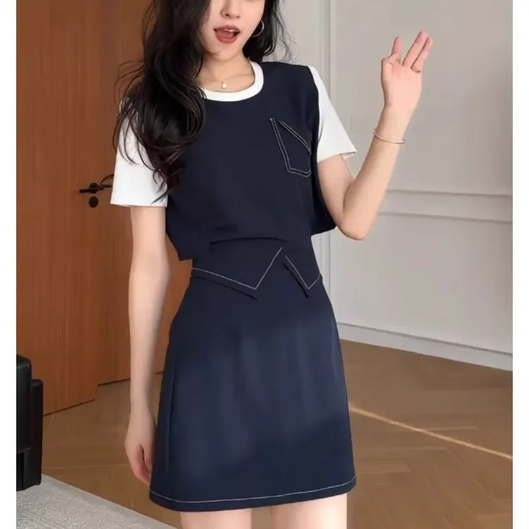 超好看夏季穿搭套装女2025新款时尚休闲减龄假两件T恤半身裙套装