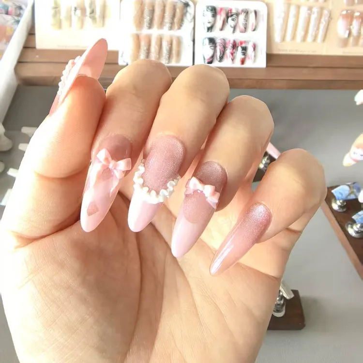 【甜心宝贝】温柔可爱高级猫眼粉色系手绘纯手工穿戴甲新款