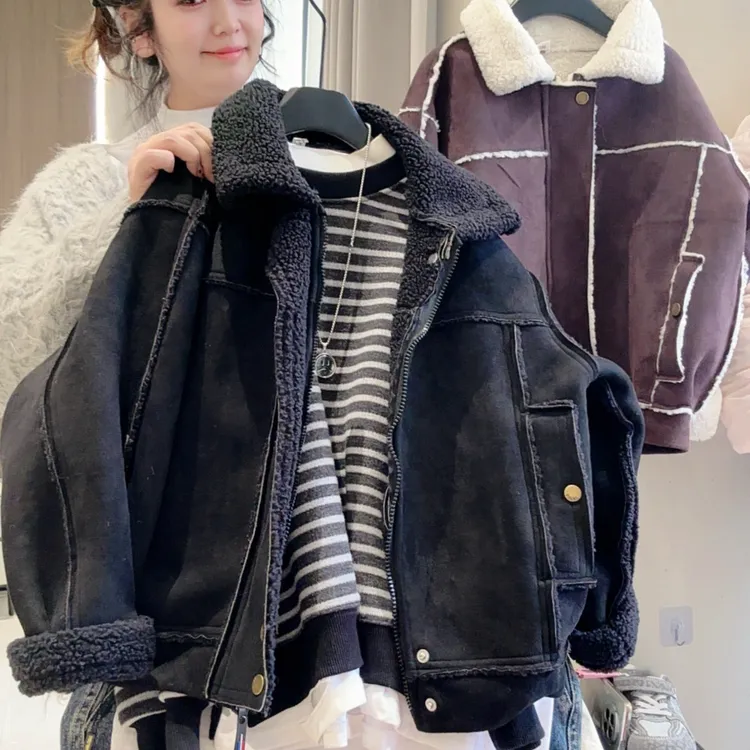 2025新款拼接秋冬款痞帅酷简约时尚百搭休闲皮毛一体机车服.