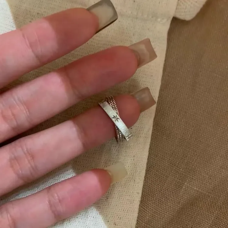 柯柒 铜合金戒指 水星记小双环戒指女轻奢设计感小众闭口戒手饰