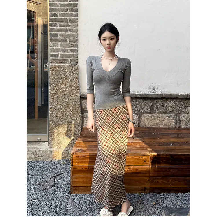 法式复古咖色格纹休闲半身裙女轻熟风高腰修身显瘦性感包臀裙