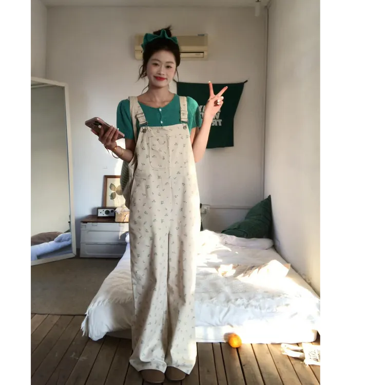 2025春季新款温柔风单排扣针织开衫上衣搭碎花减龄百搭直通长裤女