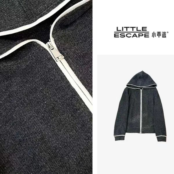 小乖逃休闲时尚黑白线中间深灰色卫衣连帽保暖潮流款S25661