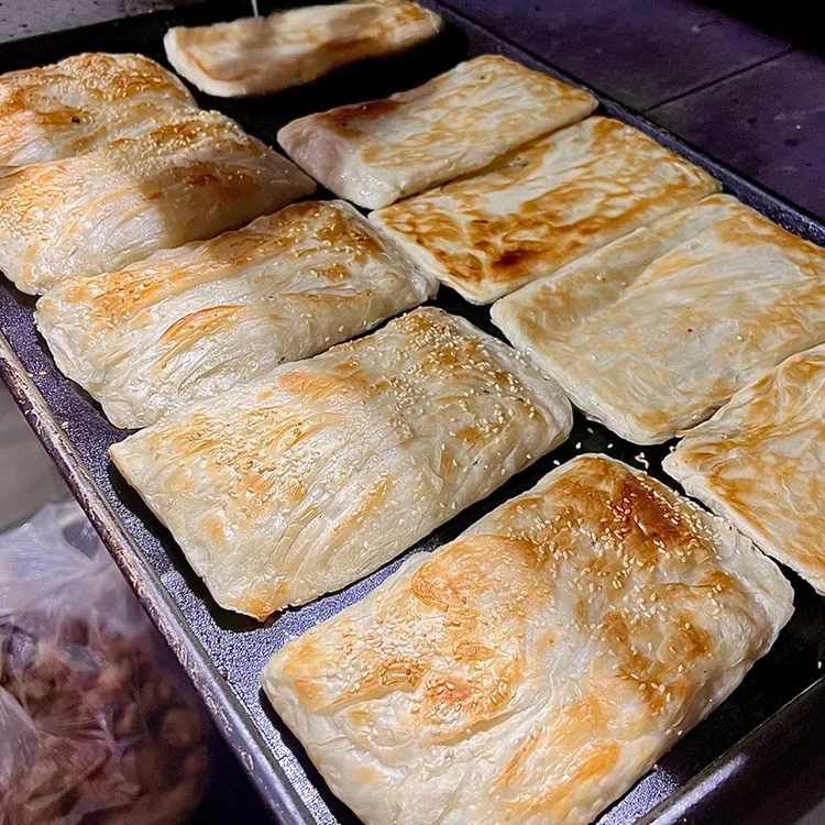 【量大优惠】手工手抓饼油酥烧饼淮南牛肉汤烧饼专用商用半成品饼坯