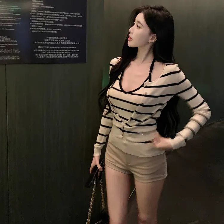 纯欲风简约条纹吊带开衫女装2025新款夏季韩系小众性感短裤套装