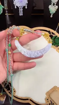 【闪购商品】翡翠颈饰未镶嵌牌子