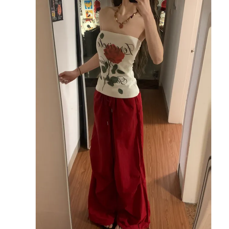 白色抹胸背心女夏季设计感印花修身辣妹红色松紧腰显瘦阔腿裤套装