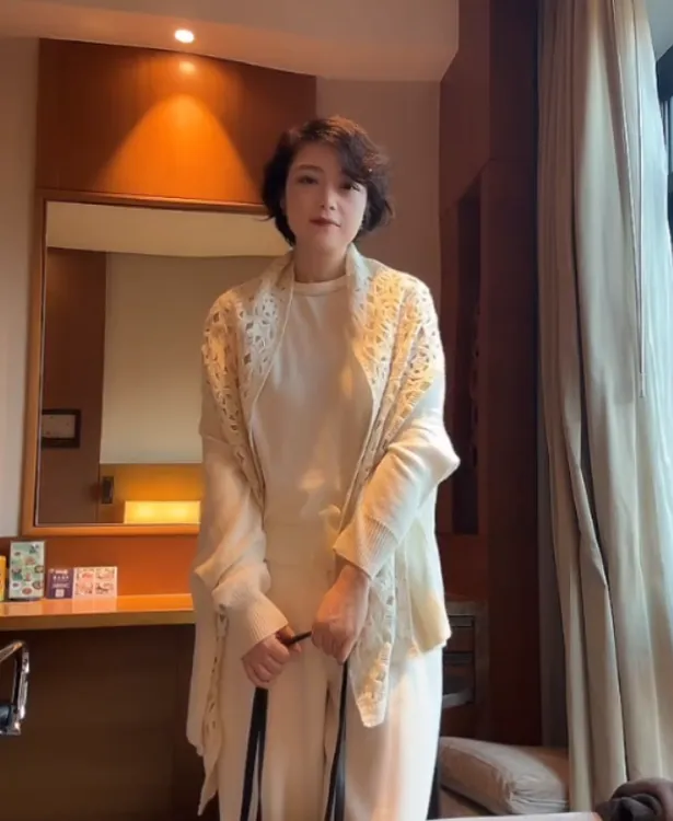 【U.M】雪域手工桑蚕丝驼绒针织羊绒披肩气质百搭