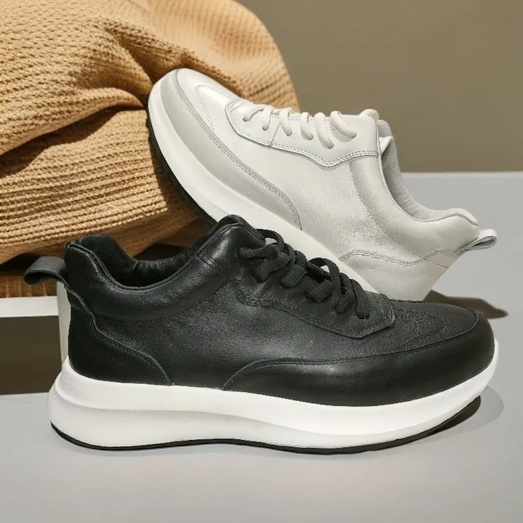 春秋季皮面纯色百搭运动休闲鞋软底舒适中帮男鞋时尚系带防滑耐磨