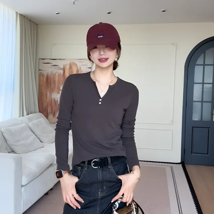 【余欢欢】早秋百搭通勤休闲长袖V领打底衫-YHW50577