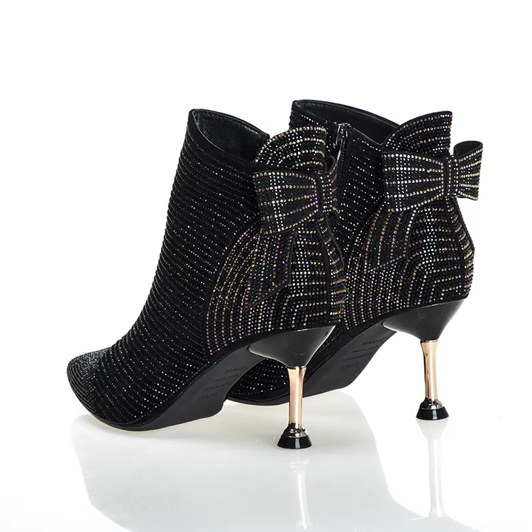 满钻尖头酒杯跟洋气短靴新款百搭蝴蝶结美靴配旗袍鞋子
