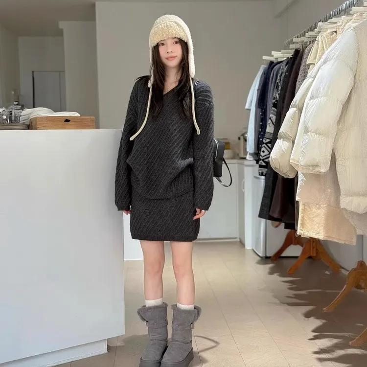 韩系灰斜纹针织衫套装女2026春秋新款宽松显瘦V领毛衣半裙两件套