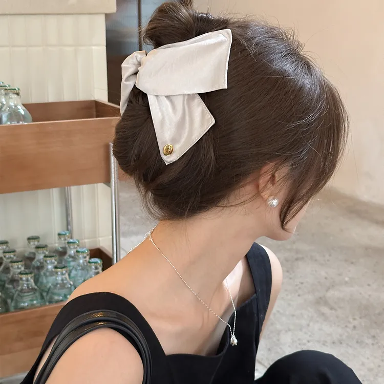 韩系金标缎面蝴蝶三角抓夹女高级感优雅发夹半扎发鲨鱼夹头饰发卡