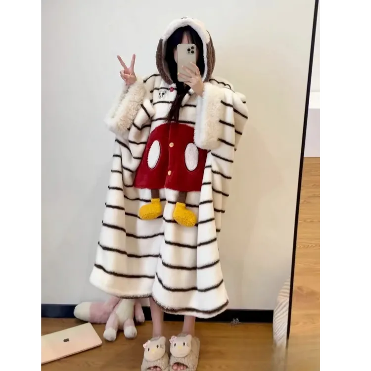 秋冬睡衣女款卡通米奇珊瑚绒加绒加厚保暖连帽斗篷睡袍套装家居服