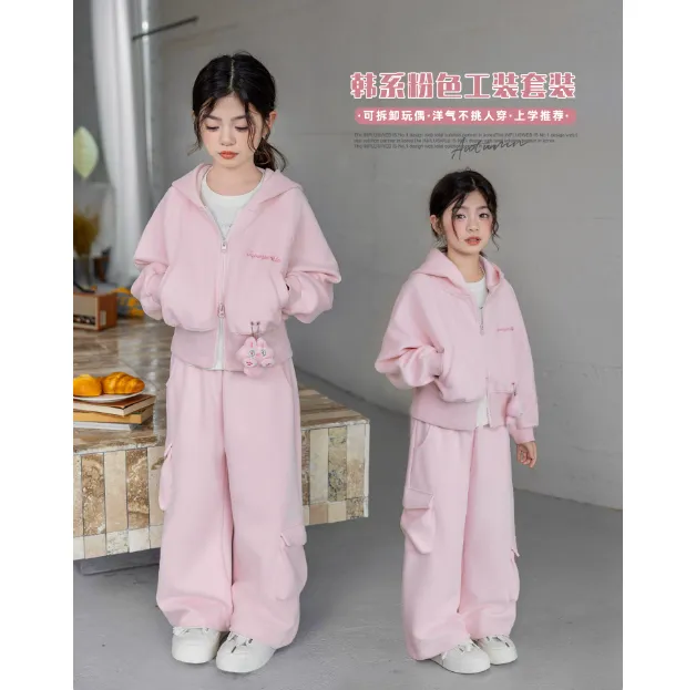 女童套装2025春秋新款女孩可爱玩偶粉色卫衣裤子两件套